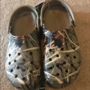 NWT men’s crocs size 10